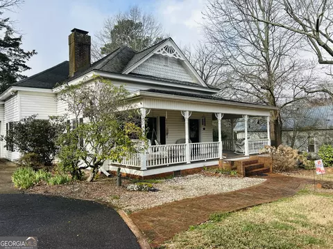 Exterior - 391 Yonah St, Cornelia, GA 30531 photo 2 of 24