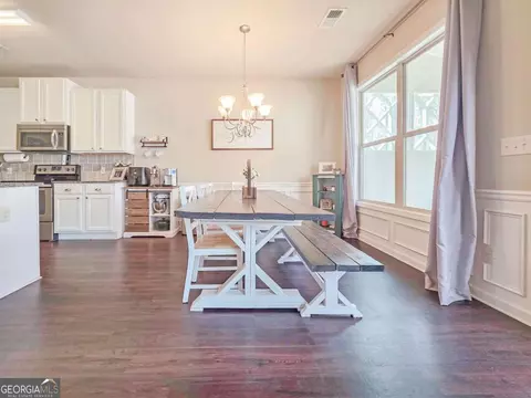 Dining - 7281 Silk Tree Pointe, Braselton, GA 30517 photo 2 of 3