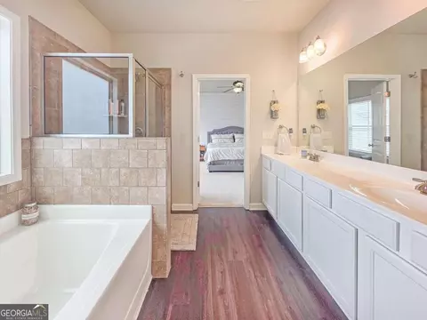 Bath - 7281 Silk Tree Pointe, Braselton, GA 30517 photo 3 of 4