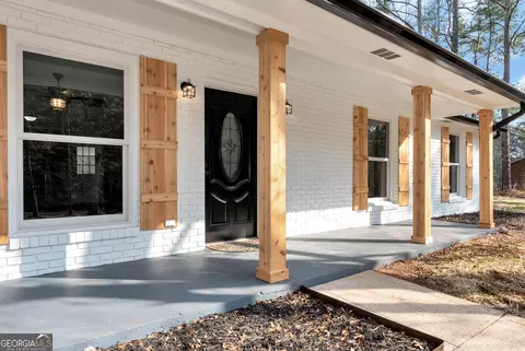 Exterior - 587 Forest Ln, Colbert, GA 30628 photo 4 of 21
