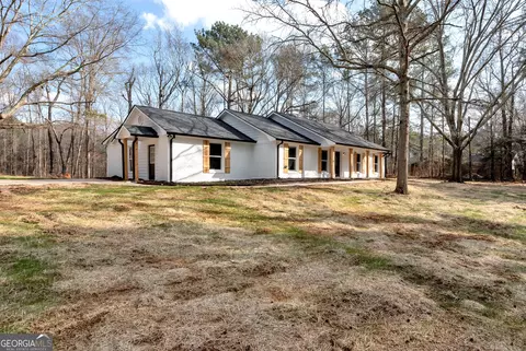 Exterior - 587 Forest Ln, Colbert, GA 30628 photo 9 of 21
