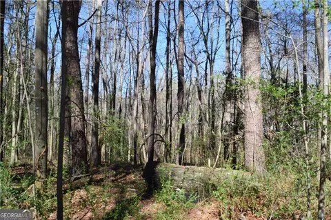 5425 Davis Dr, Austell, GA 30106 photo 2