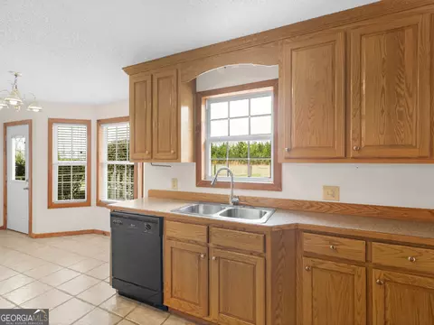 Kitchen - 1766 Bates Rd, Concord, GA 30206 photo 4 of 5