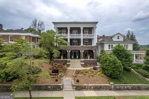 Exterior - 202 E 4th Ave #5, Rome, GA 30161 photo 1 of 11