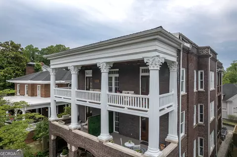 Exterior - 202 E 4th Ave #5, Rome, GA 30161 photo 2 of 11
