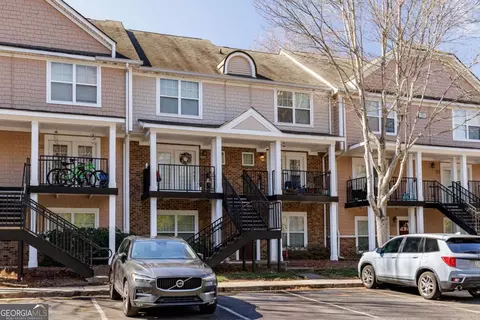 1035 Barnett Shoals Rd #725, Athens, GA 30605
