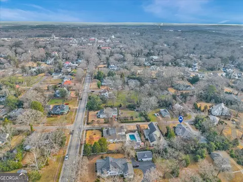 View/Area - 661 E Walton St, Madison, GA 30650 photo 4 of 5