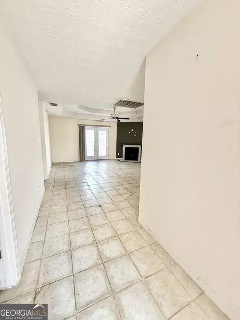 Entry Way - 185 Mountain Rdg, Covington, GA 30016 photo 1 of 1