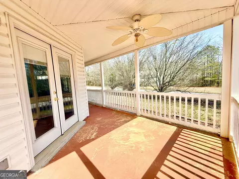 Exterior - 185 Mountain Rdg, Covington, GA 30016 photo 4 of 8