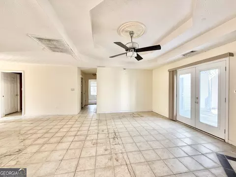 Living - 185 Mountain Rdg, Covington, GA 30016 photo 3 of 3