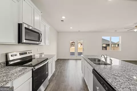 Kitchen - 511 Alder Lane Ct, Griffin, GA 30223 photo 1 of 1
