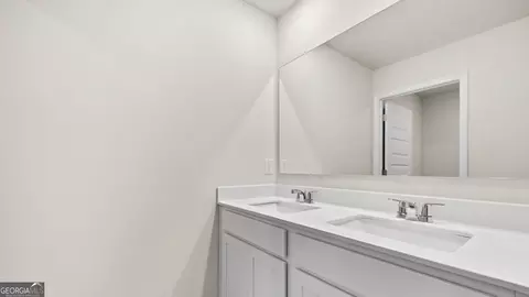 Bath - 511 Alder Lane Ct, Griffin, GA 30223 photo 1 of 3