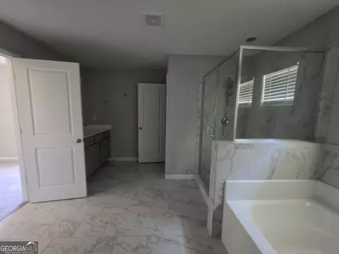 Bath - 208 N Davis Rd, Lagrange, GA 30241 photo 1 of 3