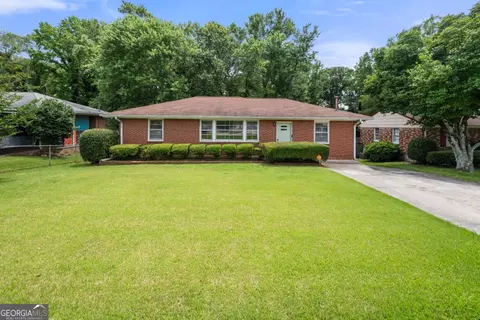 135 5th Ave, Jonesboro, GA 30236