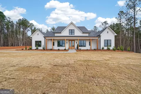 2020 Clearwater Dr, White Plains, GA 30678