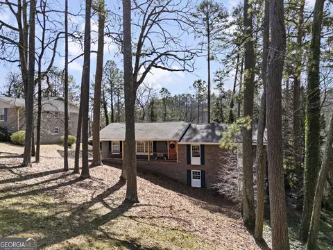 Exterior - 20 Riverview Rd SE, Rome, GA 30161 photo 3 of 9
