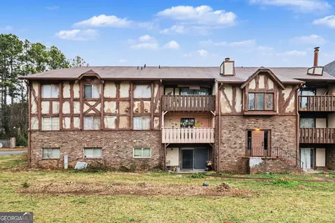 120 Camelot Dr, Atlanta, GA 30349
