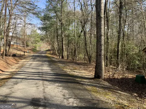 Rizzitello Lane, Blairsville, GA 30512
