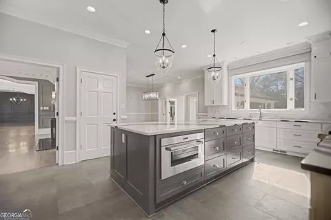 Kitchen - 1445 Hillside Dr, Grayson, GA 30017 photo 2 of 7