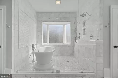 Bath - 1445 Hillside Dr, Grayson, GA 30017 photo 5 of 14