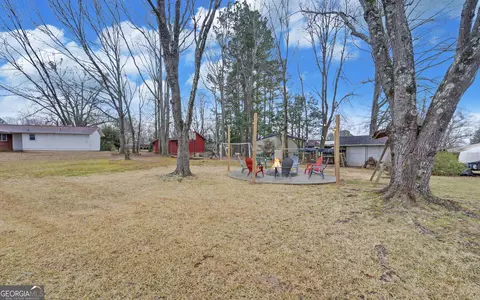 Exterior - 926 Skyline Dr, Toccoa, GA 30577 photo 9 of 13
