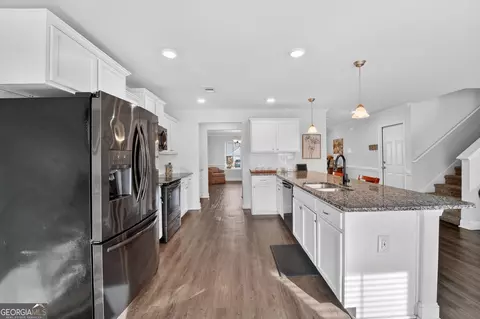 Kitchen - 618 Bledsoe Dr, Guyton, GA 31312 photo 4 of 4
