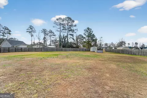 Exterior - 618 Bledsoe Dr, Guyton, GA 31312 photo 7 of 7