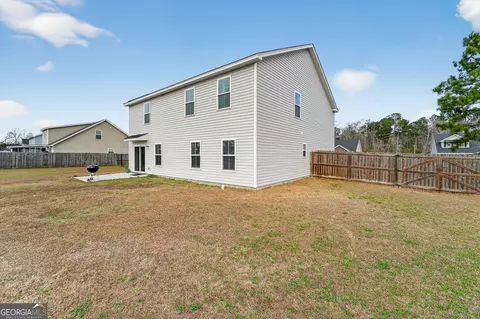 Exterior - 618 Bledsoe Dr, Guyton, GA 31312 photo 5 of 7