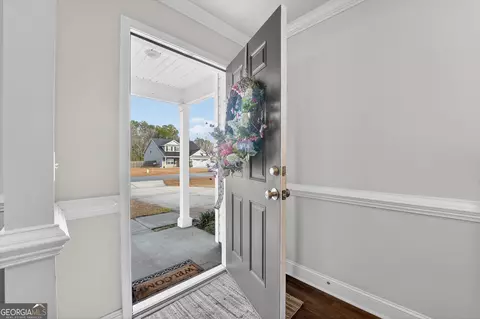 Entry Way - 618 Bledsoe Dr, Guyton, GA 31312 photo 5 of 11