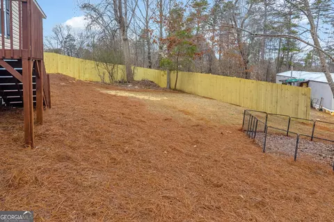 Exterior - 102 Meadowlark Ln, Toccoa, GA 30577 photo 3 of 3