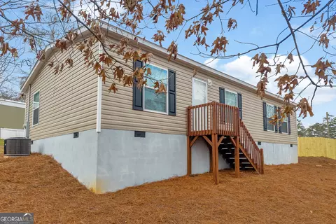 102 Meadowlark Ln, Toccoa, GA 30577
