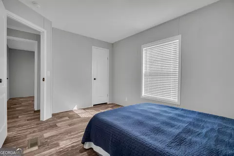 Bedroom - 102 Meadowlark Ln, Toccoa, GA 30577 photo 3 of 5