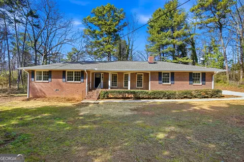3577 Hampton Ct, Peachtree Corners, GA 30092