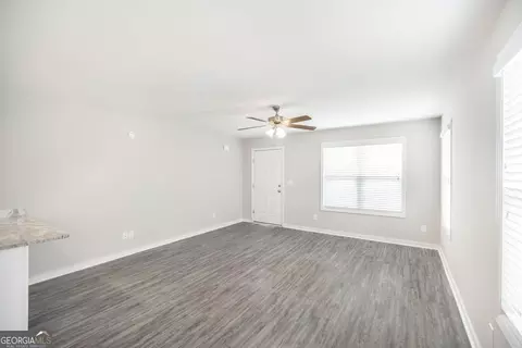 Living - 103 Denali Dr, Perry, GA 31069 photo 3 of 3