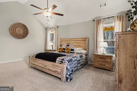 Bedroom - 994 Lakeview Dr, Commerce, GA 30529 photo 2 of 8