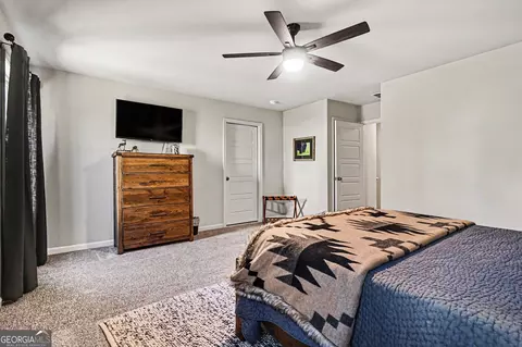 Bedroom - 994 Lakeview Dr, Commerce, GA 30529 photo 8 of 8