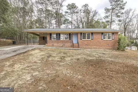 2315 Silver Pines Dr, Macon, GA 31206