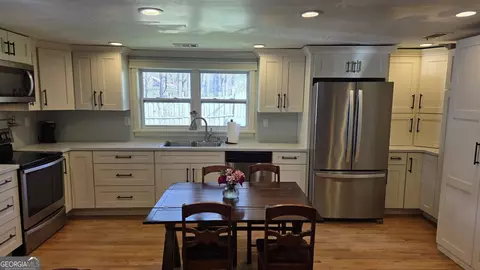 5140 Phoenix St, Cumming, GA 30041