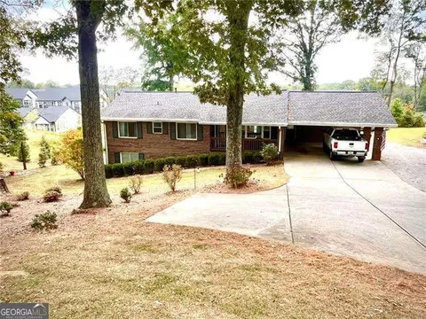 1335 Hillcrest Dr, Sugar Hill, GA 30518