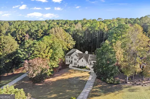 370 Woodcreek Ln, Fayetteville, GA 30215