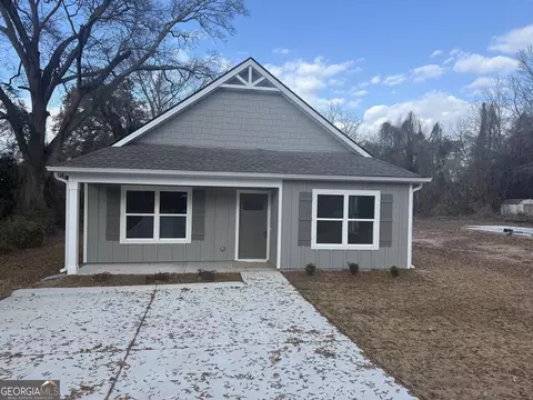 112 Cedar St, Lagrange, GA 30240