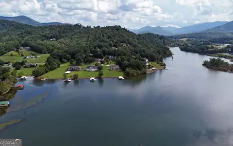 1701 Victoria Woods Dr, Hiawassee, GA 30546