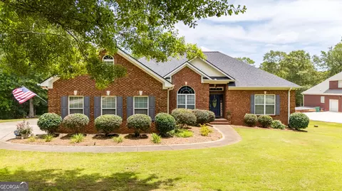 475 Harbour Shrs, Jackson, GA 30233