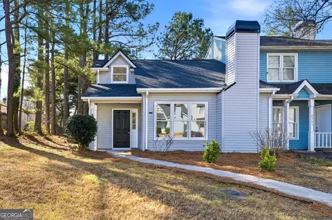 2263 Wellington Cir, Lithonia, GA 30058