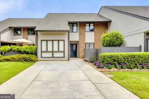 3252 Clairmont North NE, Atlanta, GA 30329