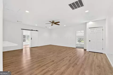 Living - 4927 Salem Rd, Covington, GA 30016 photo 4 of 7