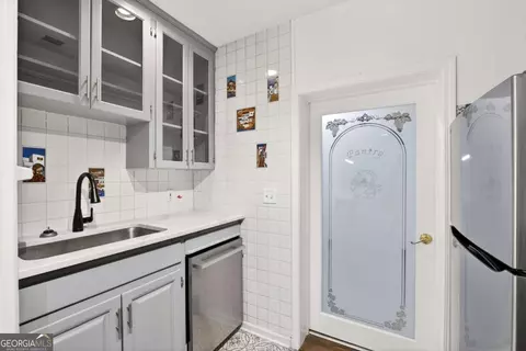 Kitchen - 4927 Salem Rd, Covington, GA 30016 photo 4 of 4
