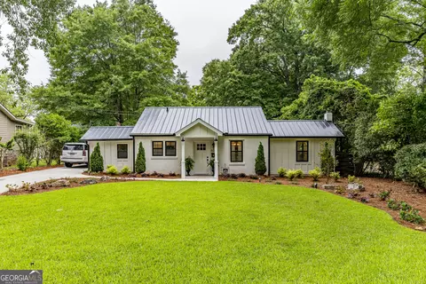 Exterior - 606 Spring St, Washington, GA 30673 photo 4 of 22