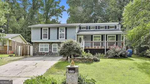 9138 Sunset Dr, Jonesboro, GA 30238