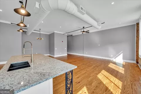 Living - 565 Poplar St, Macon, GA 31210 photo 7 of 9